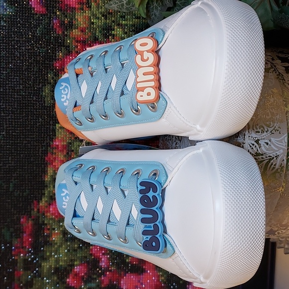 Womens Bluey & Bingo Court Sneakers - Picture 5 of 11